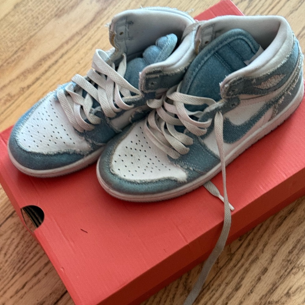 Jordan Kids Sneakers - Blue and White